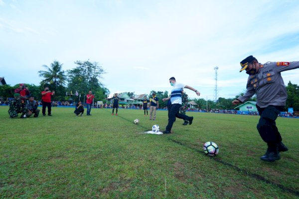 Buka Turnamen Sepakbola Kabba Cup, Bupati Pangkep Yusran: Junjung Tinggi Sportifitas