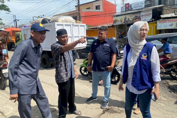 Warga Antang Raya Teriak Jalan Rusak, RMS Instruksikan NasDem Makassar Turun Tinjau dan Ukur untuk Diperbaiki