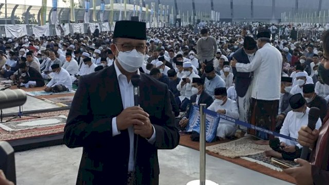 Anies Baswedan Salat Idul Fitri di JIS.(F-INT)