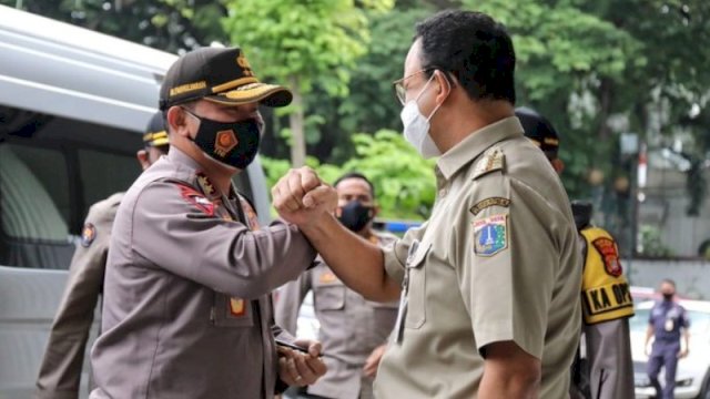 Anies Baswedan-Kapolda Metro Jaya Irjen Fadil.(F-INT)