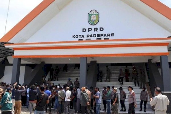 Makin Kuat, Fraksi Gerindra Susul NasDem Ajukan Hak Interpelasi Walikota Parepare Taufan Pawe