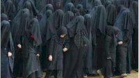 Taliban Perintahkan Perempuan Afghanistan Tutup Wajah dengan Burka