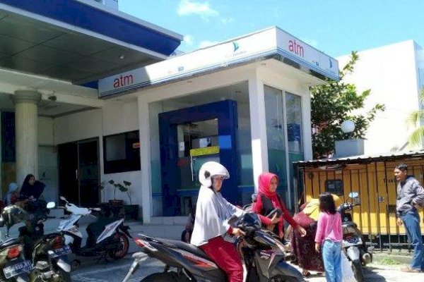 Tunjang Kebutuhan Nasabah Jelang Idul Fitri, Bank Sulselbar Cabang Belopa Isi Full 22 ATM di Luwu