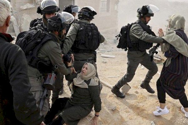 Bantu Palestina Hadapi Penjajahan Israel, MUI Minta Umat Islam Baca Doa Qunut Nazilah saat Salat