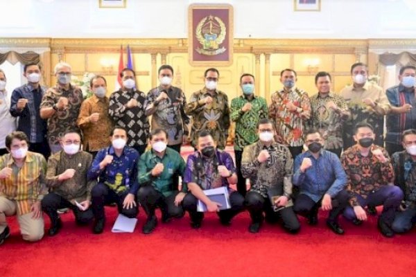 Pengurus APTISI Wilayah IX-A Sulsel Dilantik, Gubernur Harap Berkolaborasi dengan Pemerintah