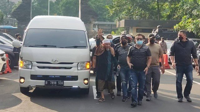 Pimpinan Khilafatul Muslimin saat ditangkap Polisi.(F-INT)