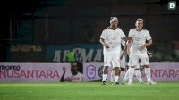 Disebut jadi Penyebab Ronaldinho Gagal Bersinar di Lapangan, Persik Kediri Kembalikan Piala Trofeo Nusantara
