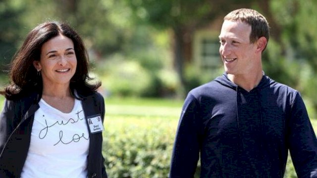 Sheryl Sandberg dan Mark Zuckerberg.(F-INT)