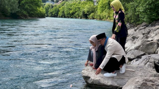 Ridwan Kamil dan Keluarga dengan Ikhlas melepas Kepergian Eril.(F-INT)