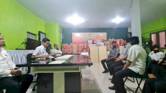 Kadisdukcapil Makassar M Hatim Gelar Rakor Soal Pengoperasian Mesin ADM