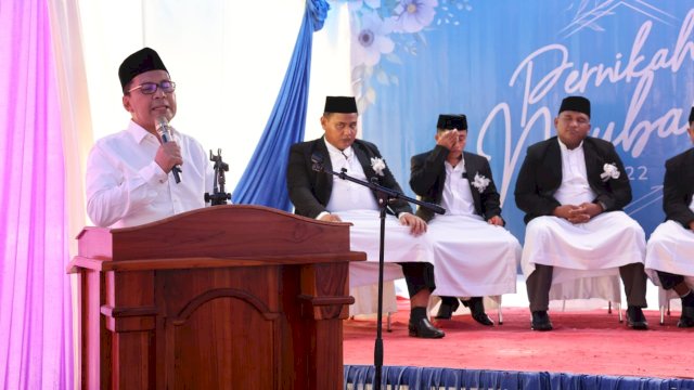 Hadiri Pernikahan 9 Santri Yayasan Al Bayan Hidayatullah, Danny Pomanto Berpesan Jagai Anak Ta