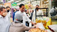 Jokowi Digugat ke PTUN Gegara Minyak Goreng, Stafsus: Silakan Saja