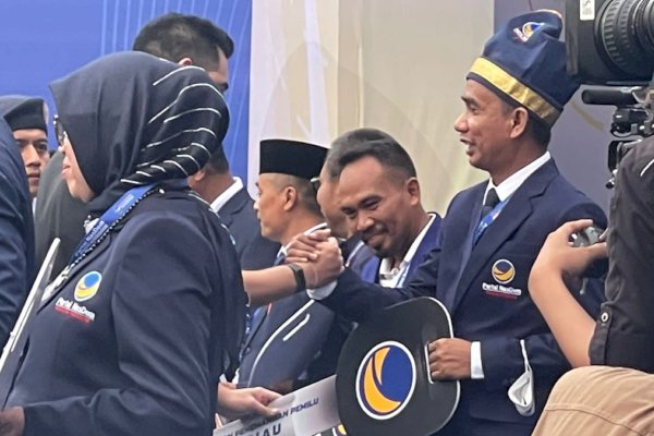 Dukungan Bappilu DPP NasDem ke Sulsel Lewat Bantuan Mobil, Rudianto Lallo: Makin Spirit Menangkan Pemilu 2024!