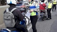 Ini Penjelasan Kakorlantas Polri Irjen Firman Soal Alasan Larang Pemotor Pakai Sandal Jepit