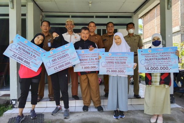 5 Atlet Bantaeng Peraih Medali PON Papua Dapat Hadiah