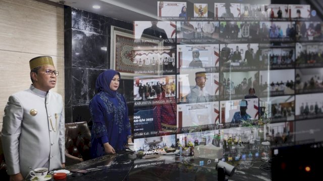 Danny Pomanto -Fatmawati Rusdi.