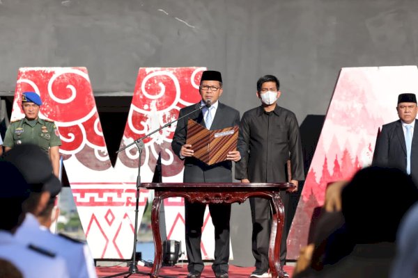 Lakukan Penyegaran, Danny Pomanto Lantik 457 Pejabat Pemkot