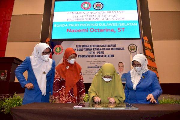Naoemi Octarina Resmikan Sekretariat IGTKI Sulsel