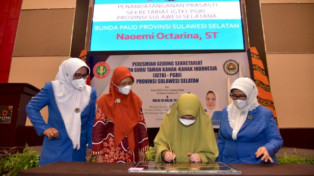 Naoemi Octarina Resmikan Sekretariat IGTKI Sulsel