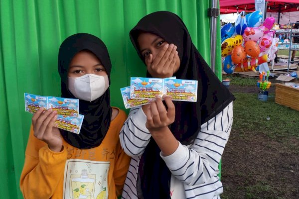 Dapat Tiket Bermain Gratis di Wahana, Warga Antusias Ikut Vaksin di Palopo Youth Expo