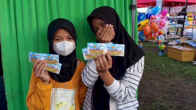 Dapat Tiket Bermain Gratis di Wahana, Warga Antusias Ikut Vaksin di Palopo Youth Expo
