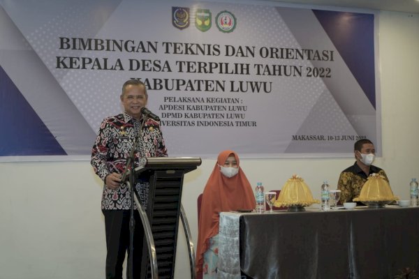Bupati Basmin Mattayang Buka Bimtek Bagi 90 Kepala Desa Terpilih di Luwu