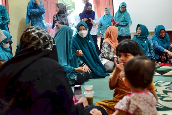 Naoemi Octarina Kunjungi Rumah Gizi Gampong Geuceu Komplek di Banda Aceh