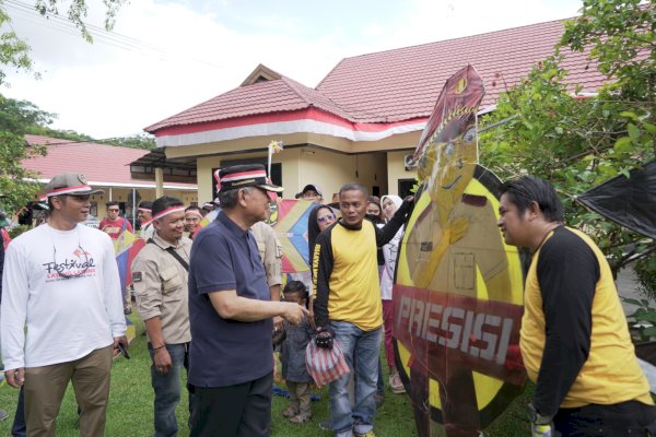 Buka Festival Layang-layang Polres Luwu, Bupati Basmin Mattayang: Ini Bagian dari Budaya Kita