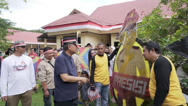 Buka Festival Layang-layang Polres Luwu, Bupati Basmin Mattayang: Ini Bagian dari Budaya Kita