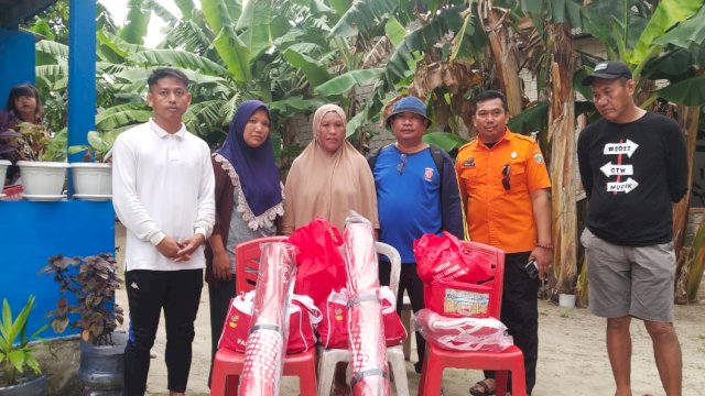 Berlayar ke Kalmas, Pemkab Pangkep Antar Bantuan Untuk Korban KM Ladang Pertiwi