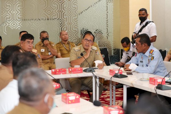 Bahas Pembangunan Jalur Kereta Api di Lahan Pemkot Makassar, Danny Berikan Solusi