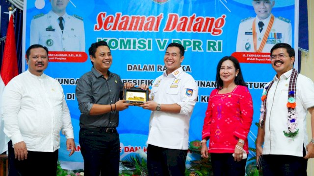 Kunker Komisi V DPR RI, Masyarakat Minta Solusi Penanganan Banjir dan Transportasi Antar Pulau di Pangkep
