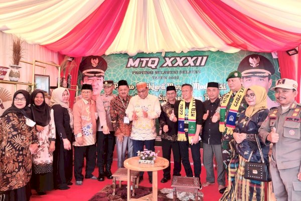 Stand Pameran Palopo di MTQ ke-XXXII Didatangi Bupati Bone