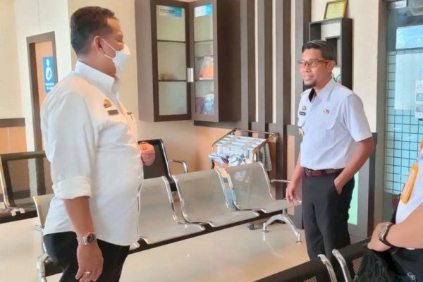 Dukung Pelaksanaan PPDB 2022, Sekdis Dukcapil Anasta Triubaya Kunjungi Disdik Makassar