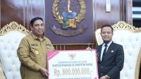 Bencana Angin Puting Beliung Maros, Gubernur Andi Sudirman Serahkan Bantuan Tanggap Darurat Senilai Rp800 Juta