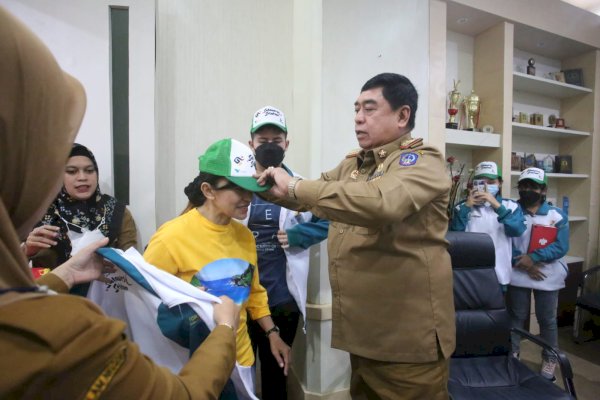 Sekda Abdul Hayat Gani Lepas Kontingen Kormi Sulsel ke Ajang Fornas Palembang