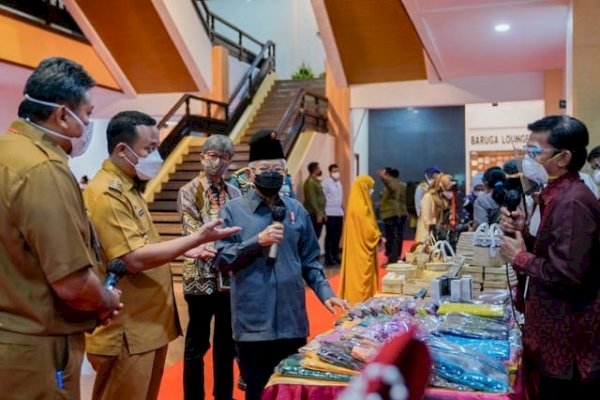 Dorong Pemberdayaan Ekonomi, Gubernur Sulsel Fasilitasi 150 UMKM Sertifikasi Halal Gratis