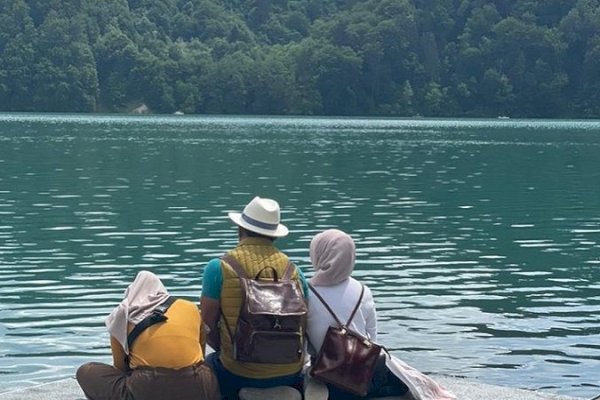 Anaknya Hilang di Sungai Aare Swiss, Istri Ridwan Kamil Kirim Pesan Haru: Ril, Mama Pulang Dulu ke Indonesia Ya