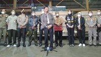 Sampai Dini Hari, Mentan SYL Pantau Kedatangan Vaksin PMK di Bandara Soekarno-Hatta