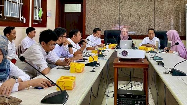 Jajaran Dinas PU Ikuti Rapat Monitoring dan Evaluasi di Kantir Bappeda Makassar