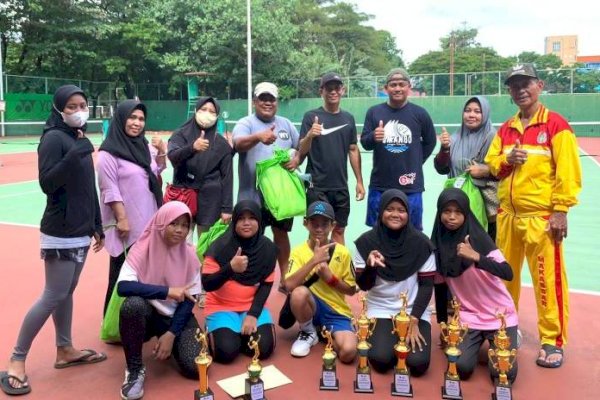 Pangkep Sabet 5 Piala dari Kejurnas Tenis Peltha