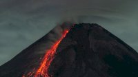 Waspada Gunung Merapi Luncurkan Guguran Lava Pijar Sejauh 1,8 Kilometer