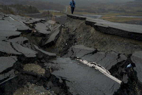 Awas! Lumajang Diguncang Gempa Magnitudo 5,3, Tak Berpotensi Tsunami