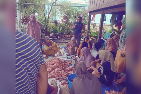 Legislator Sulsel H Muhammad Kurban 3 Ekor Sapi, Warga Bone: Terima Kasih Partai NasDem