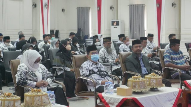 Konferensi Kerja PGRI Palopo, Walikota Judas: Pekerjaan Guru Sangatlah Mulia