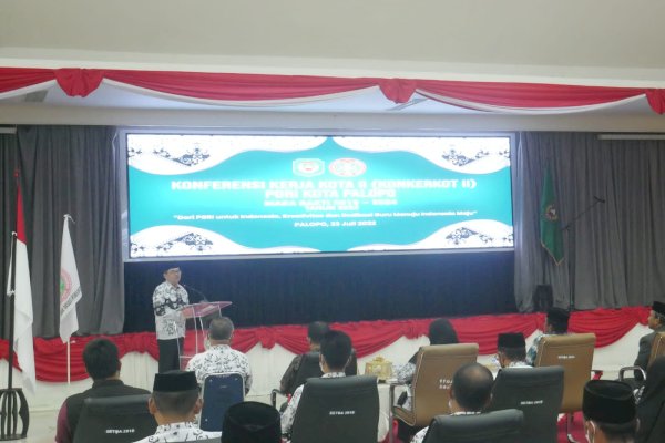 Walikota Judas Buka Muscab PDGI Palopo