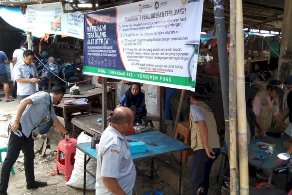 Dua Hari Pelaksanaan Sidang Tera di Pasar Terong, Petugas Menera Sebanyak 71 UTTP