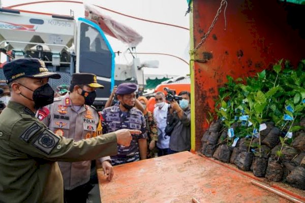 1,2 juta Kg Benih Padi Andalan Gratis Dibagikan Pemprov Sulsel untuk 35.476 orang Petani