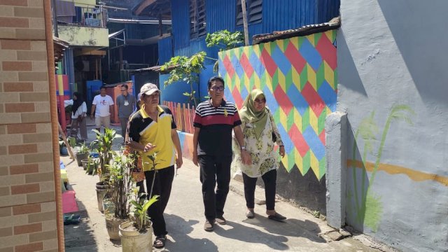 Libur Kantor, Camat Makassar Akbar Tinjau Pembenahan Lorong Wisata Bara-baraya