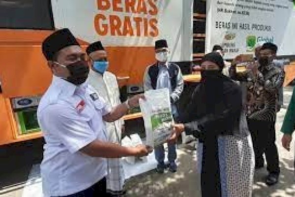 ACT Terjerat Kasus Hukum, MUI Setop Kerjasama Penyaluran Beras ke Pesantren